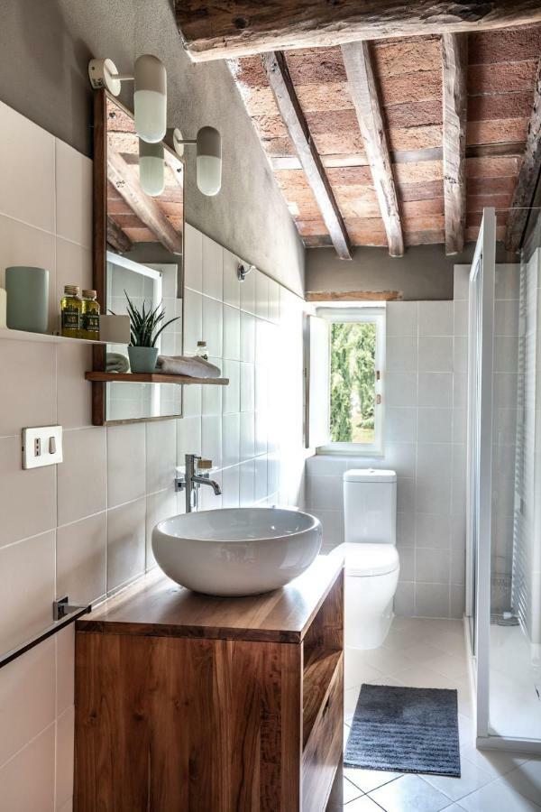 Ampio Appartamento Completamente Rinnovato Con Vista E Piscina Lucca Exteriör bild